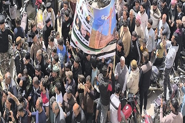 تشییع جنازه ۹ شهید شهر نوی استان درعای سوریه