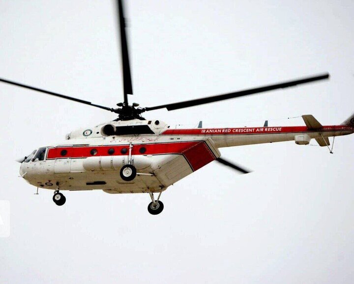 اعزام بیمار با بالگرد از خارگ به مرکز درمانی