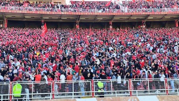 Traktör taraftarları stadyumu doldurdu