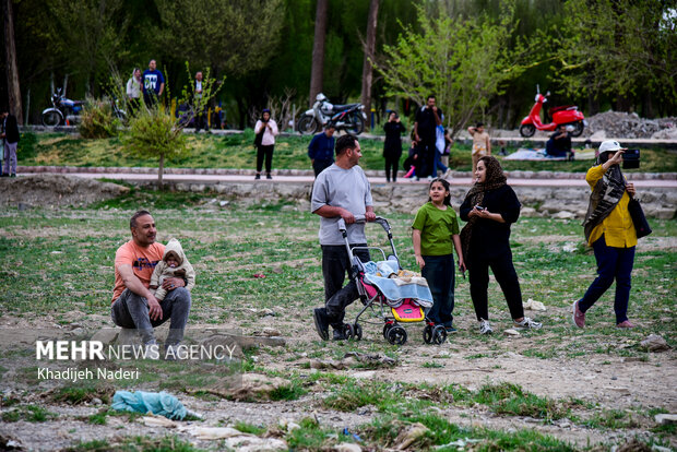 جاری شدن موقت آب زاینده رود