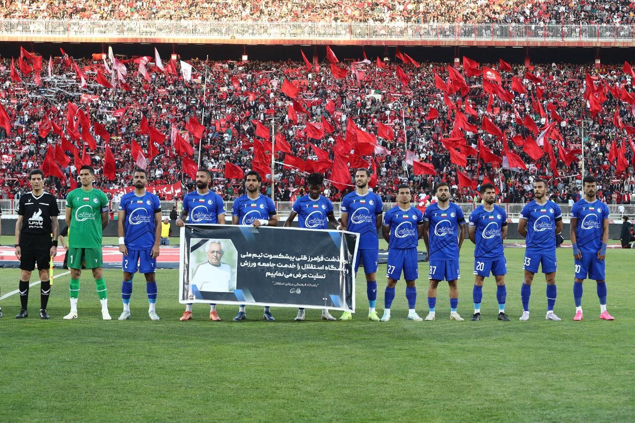 تراکتور برای قهرمانی از روی استقلال هم رد شد؛ شب باشکوه تبریز شیرین شد