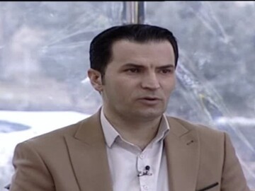 خدمت بی‌منت معلم کردستانی؛ تألیف ۲۱ کتاب و ۱۵ نرم‌افزار آموزشی رایگان
