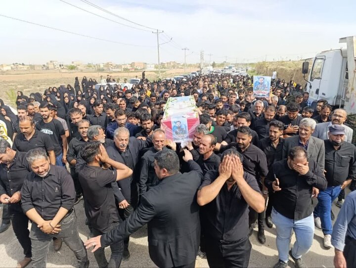 پیکر سرباز وظیفه «مهدی گلشاهی» در مشهد تشییع شد