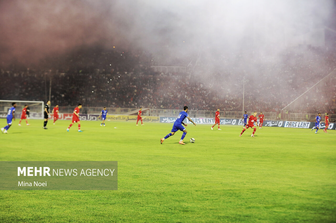 اتهام به فدراسیون فوتبال به خاطر دو بازیکن؛ حمایت شائبهدار از تراکتور