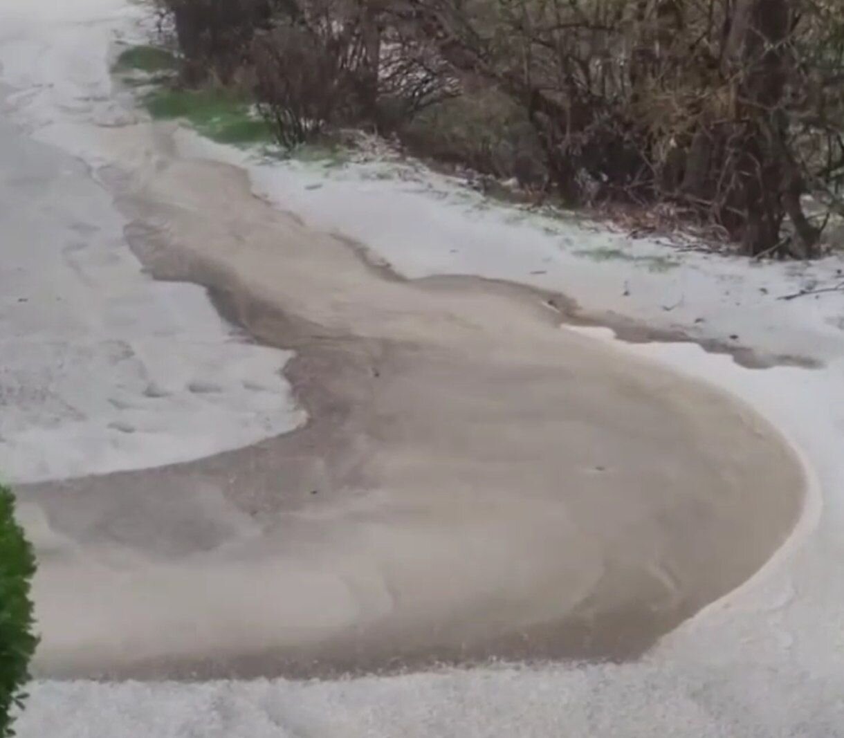 سیل بیسابقه بیجار را در نوردید؛ اختلال در تردد و گرفتاری خودروها