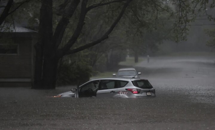 طوفان و سیل شدید از تگزاس تا اهایو؛ دست کم ۱۶ نفر جان باختند