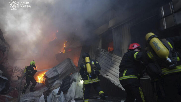 حمله موشکی روسیه به کییف؛ آغاز عملیات پروازی در آسمان لهستان