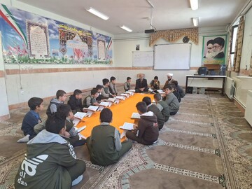 حضور گسترده نوجوانان در جلسات خانگی قرآن جنوب شرق تهران