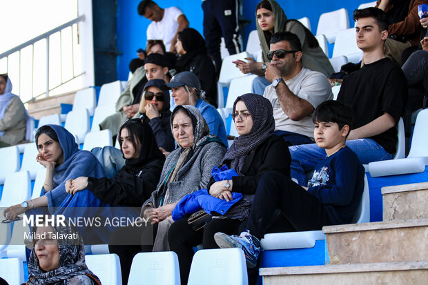 بازی دوستانه فوتبال ساحلی منتخب گیلان،تیم ملی
