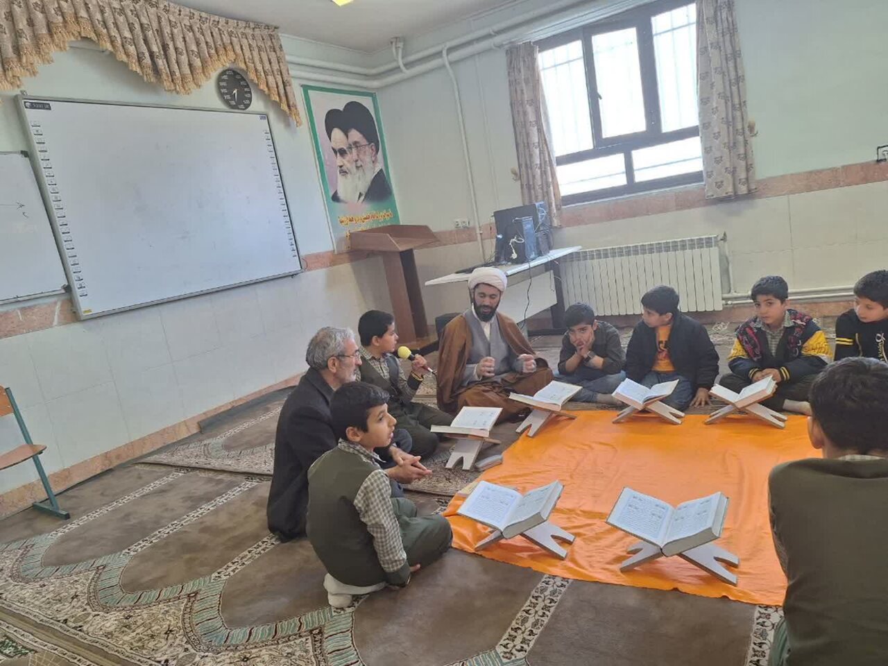 حضور گسترده نوجوانان در جلسات خانگی قرآن جنوب شرق تهران