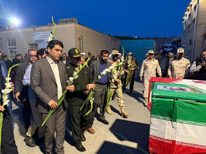 پیکر مطهر شهدای مرزبانی بانه تشییع شدند