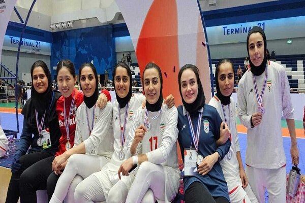 مربی فوتسال بانوان:انتقاد از تیم ملی منصفانه نیست؛ همه باید حمایت کنند