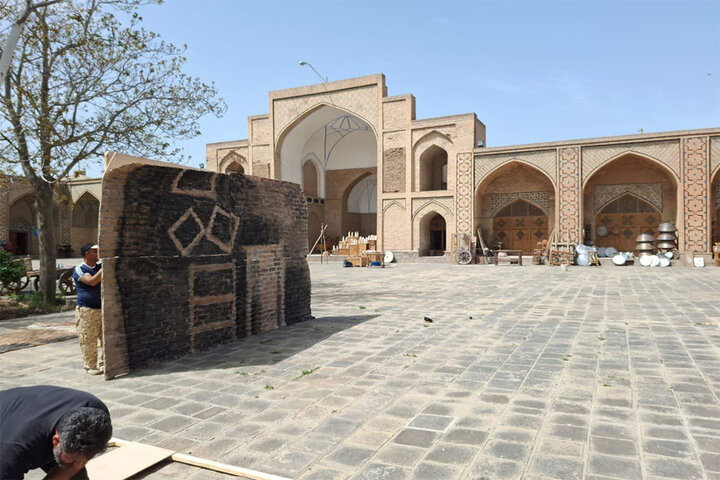 واکنش عوامل سریال «بامداد خمار» به شایعه آسیب به مسجد جامع قزوین