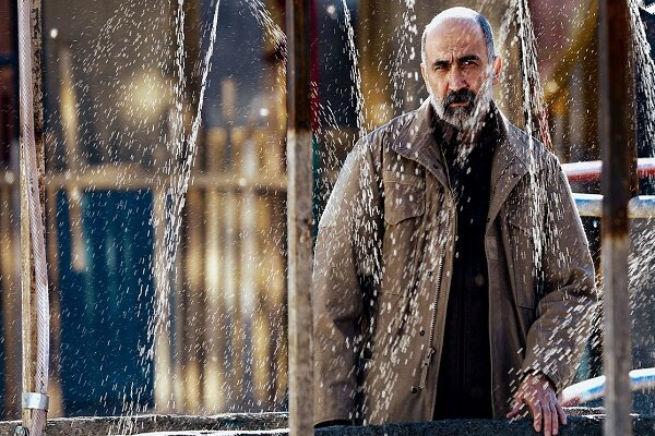 Düşlerin ve gerçeklerin kesişimi: "Çayırın Bekçisi"