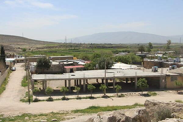 ساخت و سازهای گسترده، کاخ اردشیر بابکان را کور کرد