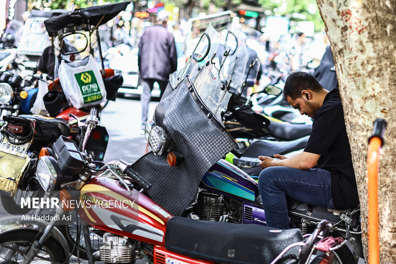 بیمه بیکاری و چالشهایی که کارگران با آن مواجه هستند