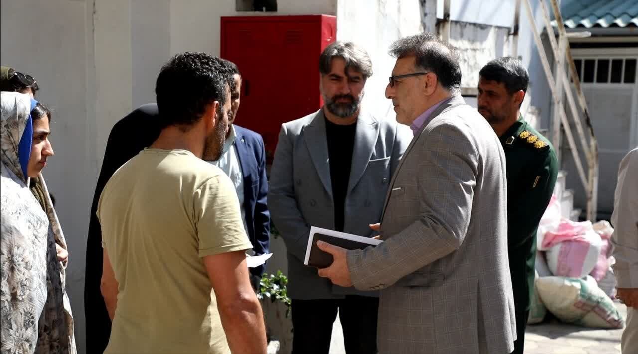 سیمرغ چهارم فیلم شمال از جنوب غربی؛ ۴ زندانی در نوشهر آزاد شد سیمرغ چهارم فیلم شمال از جنوب غربی؛ ۴ زندانی در نوشهر آزاد شد