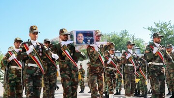 آئین تشییع شهید عوض آزموده قهرمان پارالمپیک در شیراز برگزار شد