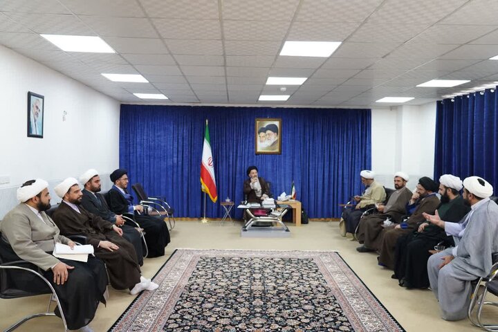 دیدار مسئول نمایندگی ولی فقیه در سپاه لرستان با امامجمعه خرمآباد