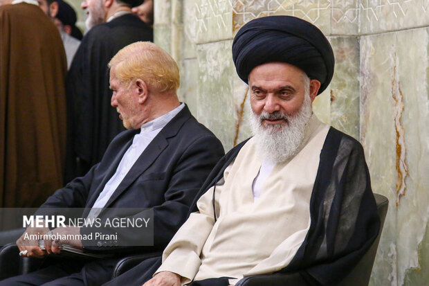 سالگرد ارتحال آیت الله بروجردی در مسجد اعظم قم سالگرد ارتحال آیت الله بروجردی در مسجد اعظم قم