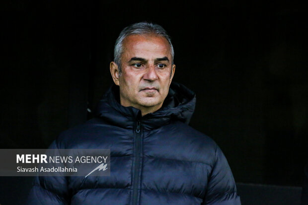 گلزن پرسپولیس: کارتال شخصیت فوق العادهای دارد/ رختکن کلاس درس است