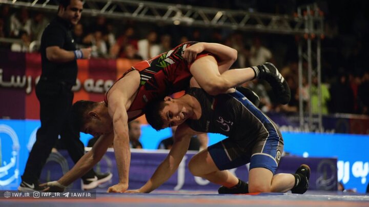 تیم کشتی آزاد نوجوانان ایران قهرمان جام عبدالله موحد شد تیم کشتی آزاد نوجوانان ایران قهرمان جام عبدالله موحد شد