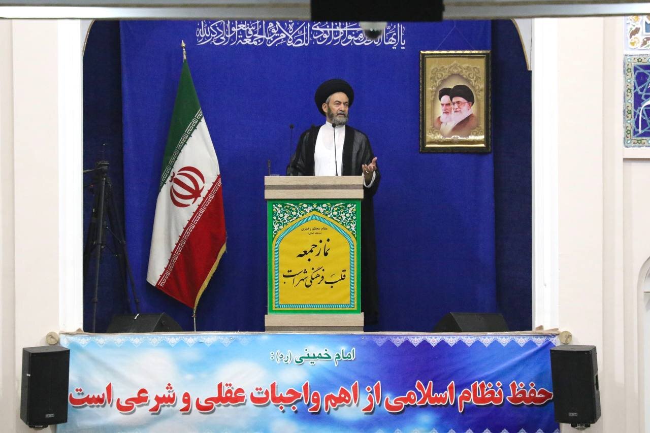 تصویب قانون اختصاص ارز به واردات خودرو مغایر شعار سال است