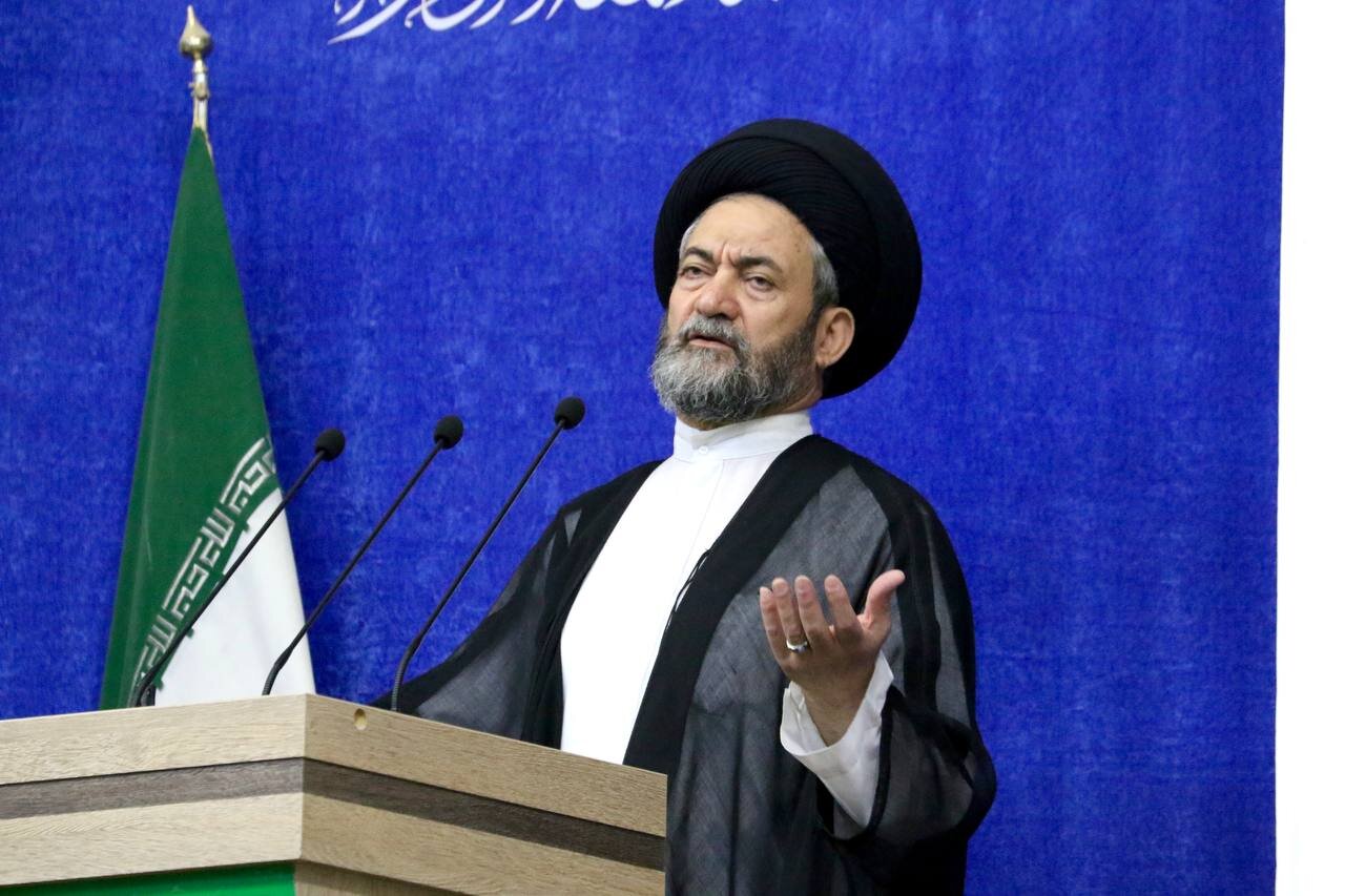 تصویب قانون اختصاص ارز به واردات خودرو مغایر شعار سال است