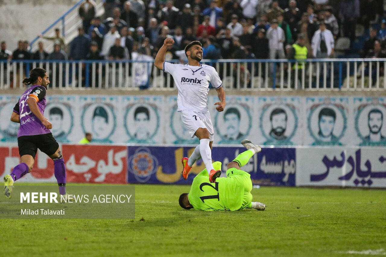 تساوی سپاهان و ملوان؛ نویدکیا در انزلی شانس آورد تساوی سپاهان و ملوان؛ نویدکیا در انزلی شانس آورد