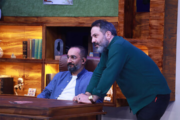 تسلط و شوخ‌طبعی نیما کرمی دلیل اجرای «دو نقطه» بود