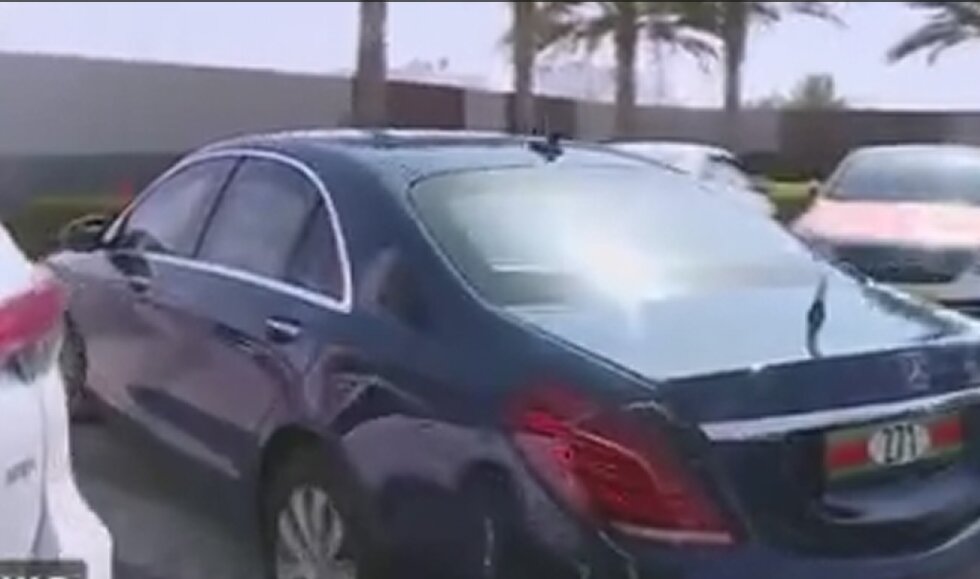 VIDEO: Departure of Iranian delegation to venue of talks - Mehr News Agency        