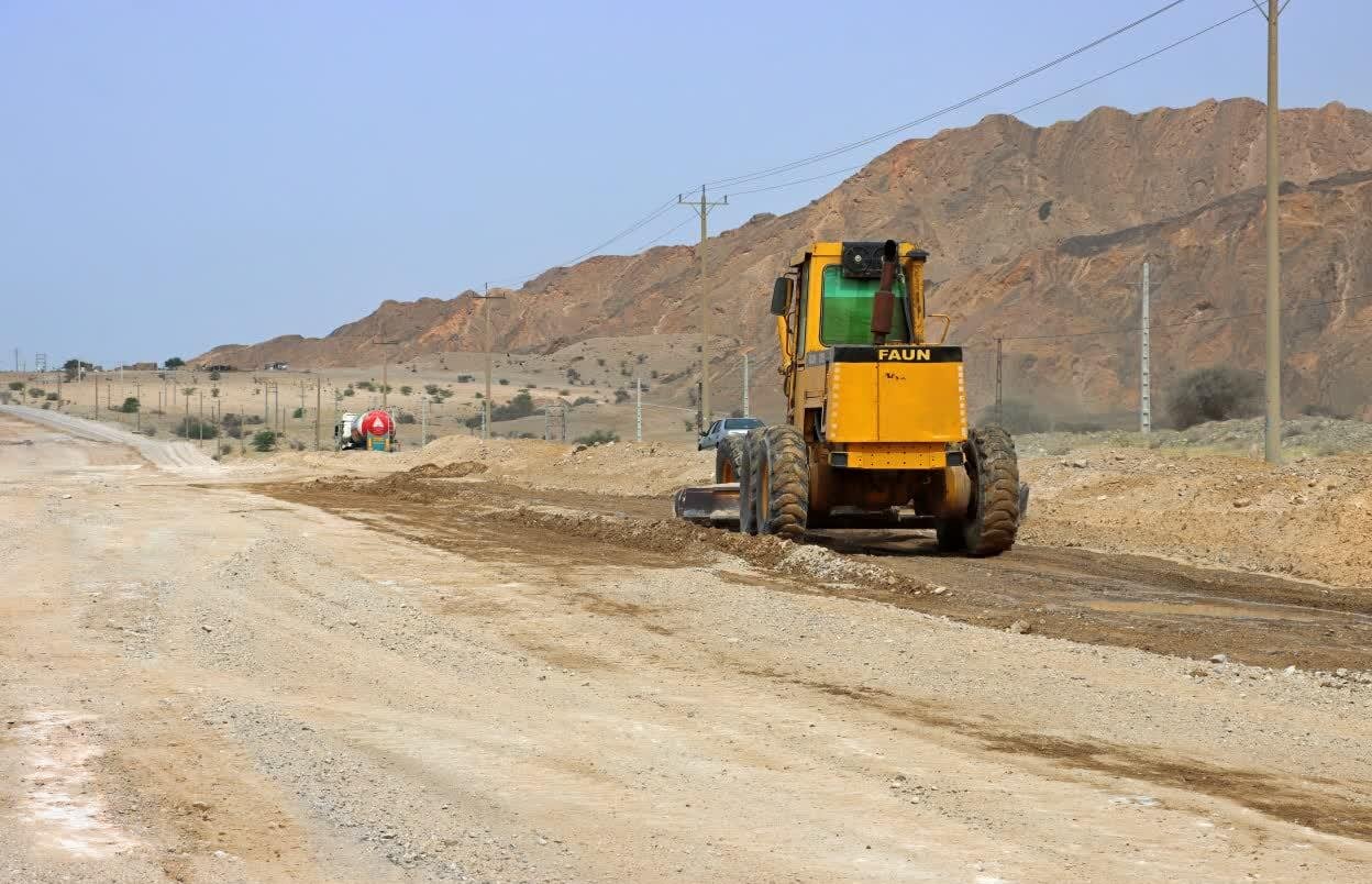 تکمیل پروژههای راهسازی دشتی تسریع میشود تکمیل پروژههای راهسازی دشتی تسریع میشود