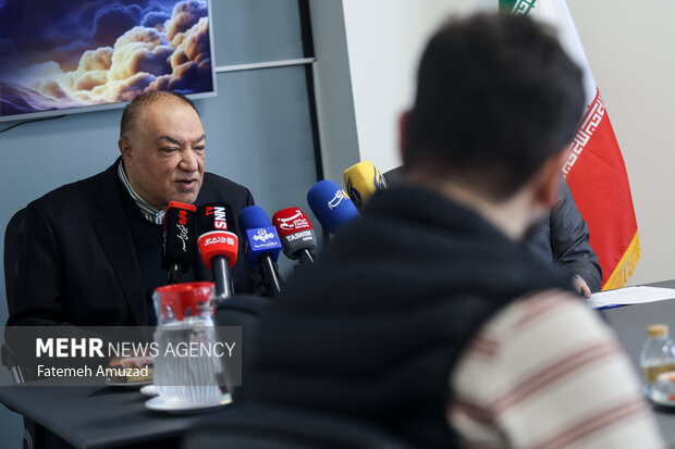 نشست خبری یک سال بعد از وعده صادق یک