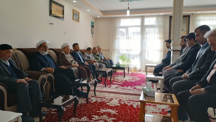 دیدار رئیس سازمان قضائی نیروهای مسلح کشور با خانواده معزز شهیدان داغی