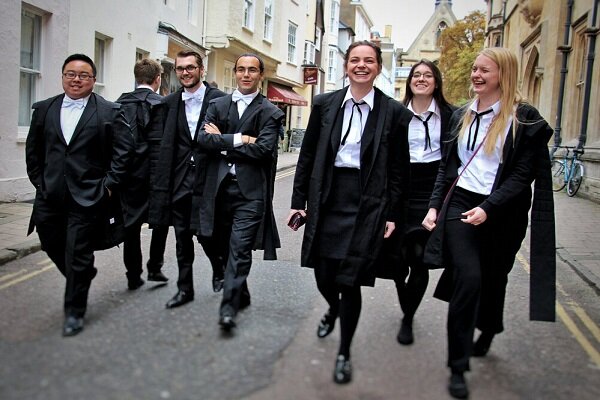 پشت پرده کلیپهای برهنگی؛ جنگ روانی یا آزادیخواهی؟ پشت پرده کلیپهای برهنگی؛ جنگ روانی یا آزادیخواهی؟