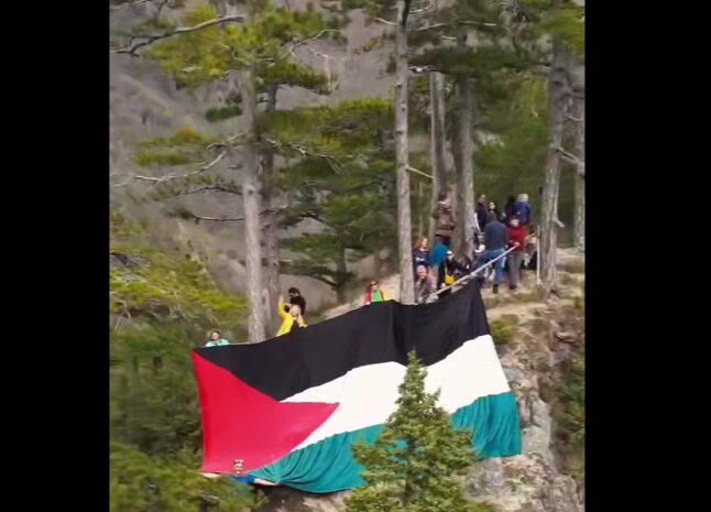 VIDEO: Palestine flag over Bosnia and Herzegovina mountains VIDEO: Palestine flag over Bosnia and Herzegovina mountains