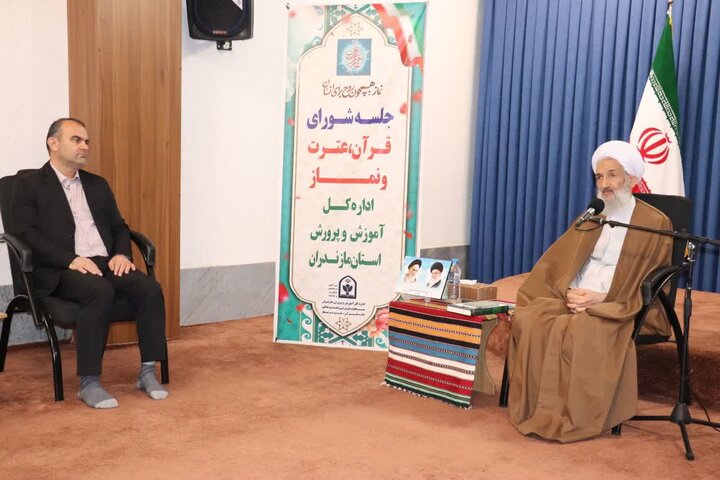 تعمیق فرهنگ نماز بین دانش آموزان نیازمند برنامه است