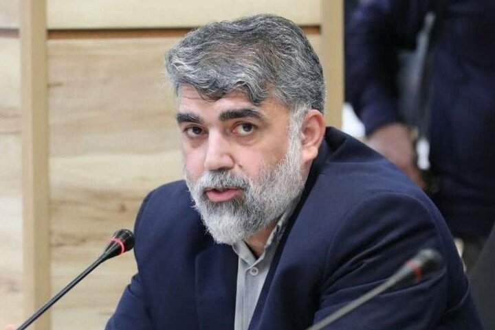 ورزشکاران در عرصههای بینالمللی نماد عزت و هویت ملی هستند