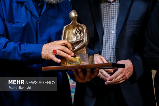 استثنای «چاوشی» قاعده نیست؛ ماجرای تولد عبارتی به نام «موسیقی ارزشی»!