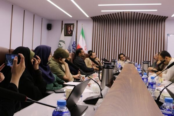 نخستین همایش ملی هنر انقلاب اسلامی در ایستگاه دوم