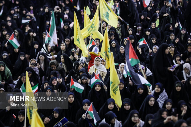 تجمع مردم تبریز در اعتراض به جنایات وحشیانه اسرائیل در غزه