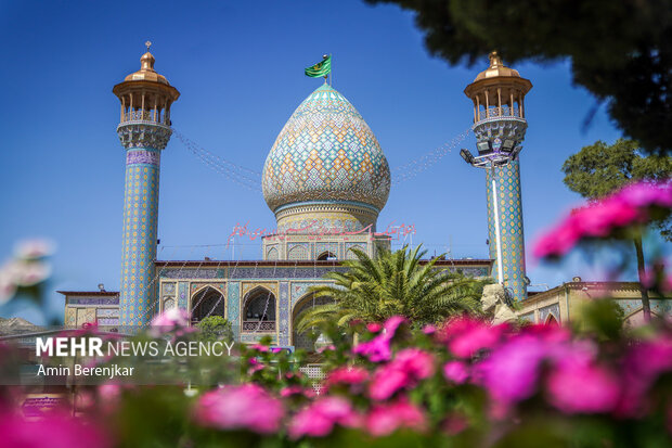 فارس؛ میراثدار نور فرزندان امام کاظم(ع) و پناهگاه دلهای مشتاق