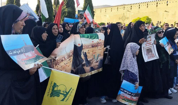 تجمع مردم شیراز در حمایت از مردم مظلوم غزه