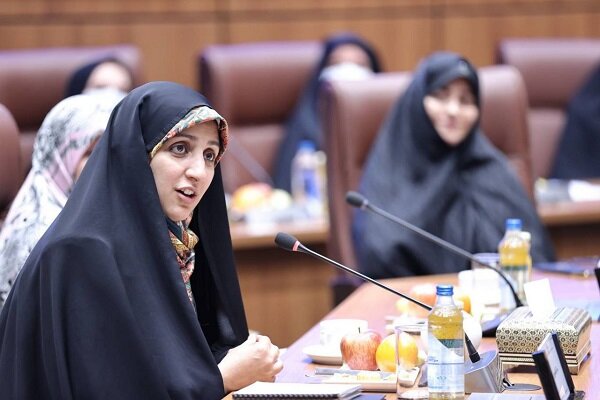بهروز،آذر،سفر،زنان،ايلام،استان