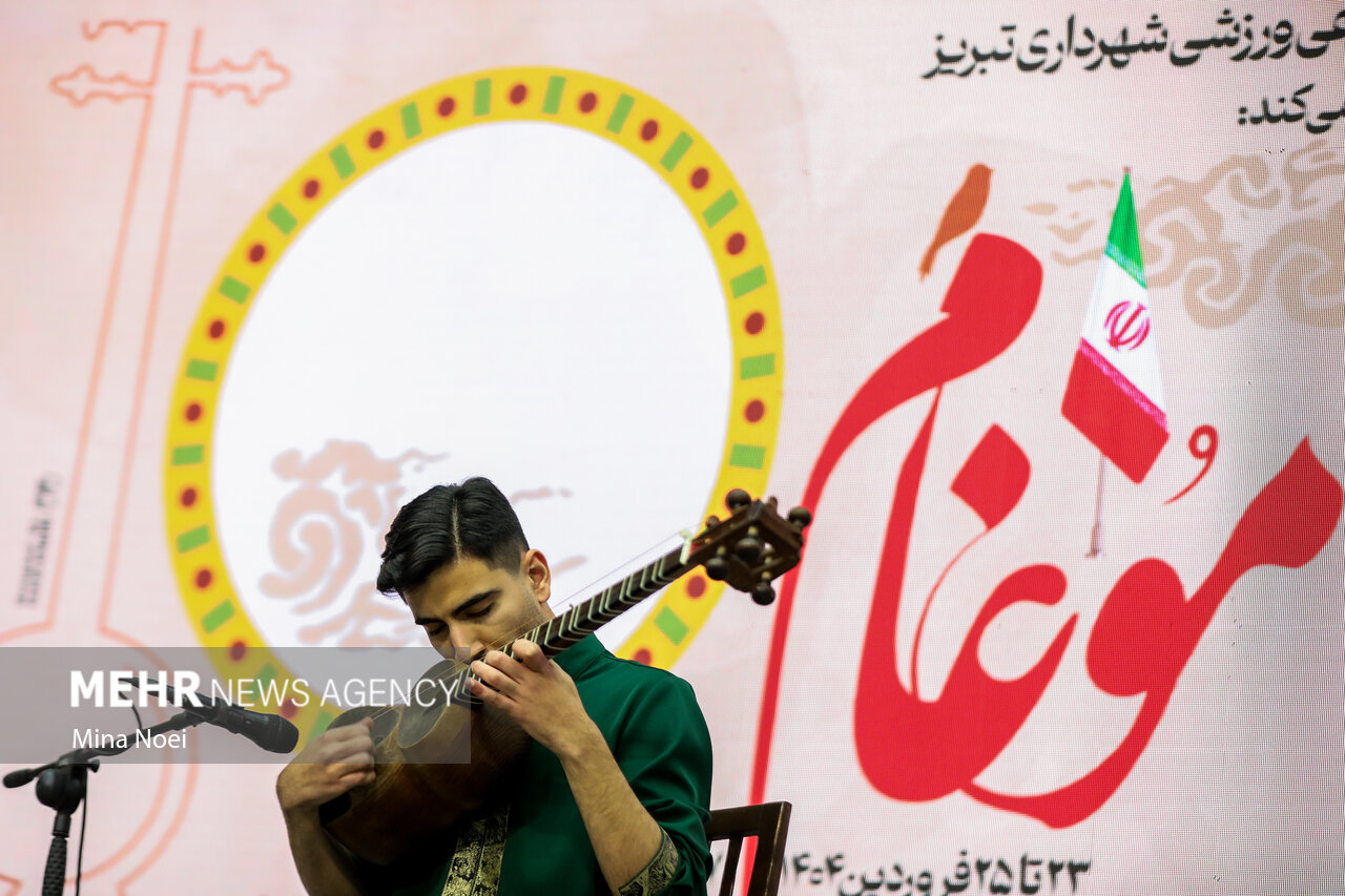 وقتی ساز، دل مینوازد؛ جشنواره موغام تبریز به ایستگاه پایانی رسید وقتی ساز، دل مینوازد؛ جشنواره موغام تبریز به ایستگاه پایانی رسید