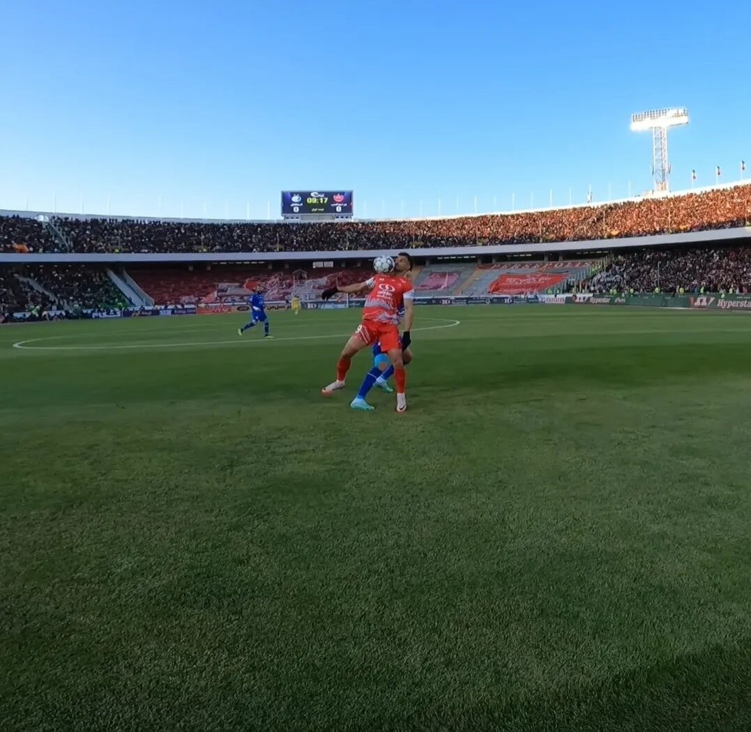 دوربین مخفی روی لباس داور بازی پرسپولیس و سپاهان اصفهان