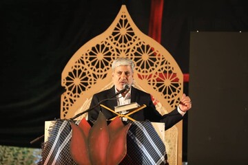 ملت ایران در مقابل دشمن کم نخواهد آورد