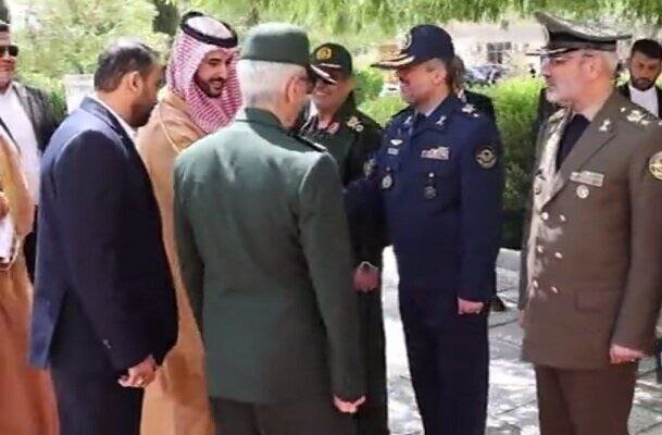 Tümgeneral Bakıri, Suudi Arabistan Savunma Bakanı ile görüştü