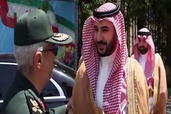 VIDEO: Iran's top general receives Saudi defense minister VIDEO: Iran's top general receives Saudi defense minister