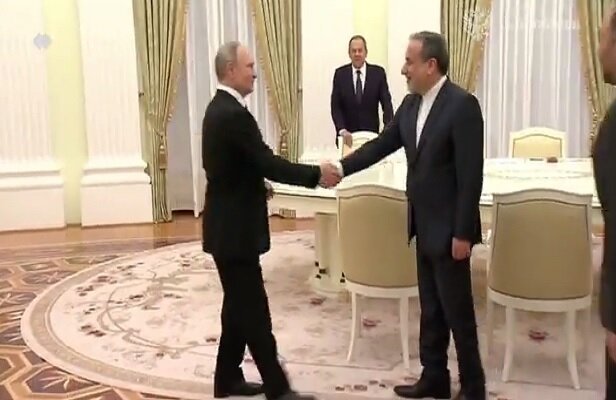 Erakçi, Putin ile görüştü(+video) Erakçi, Putin ile görüştü(+video)